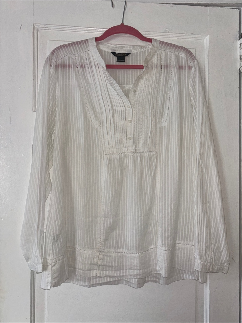 Eddie Bauer 100% Cotton Women’s White Pintuck Striped Tunic Top